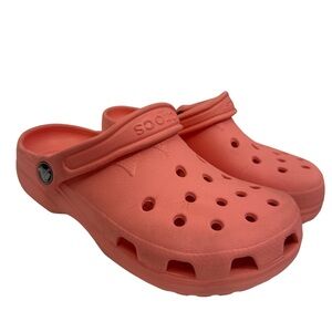 Crocs Women’s Coral Pink Classic Clogs, Size W 4-5